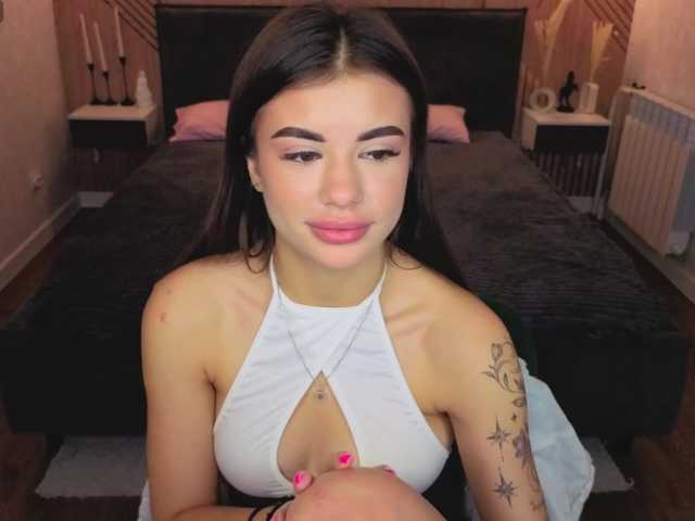 Alisha-Blakee live cam on BongaCams