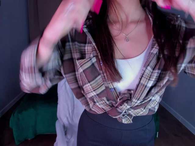 Alisha-Blakee live cam on BongaCams