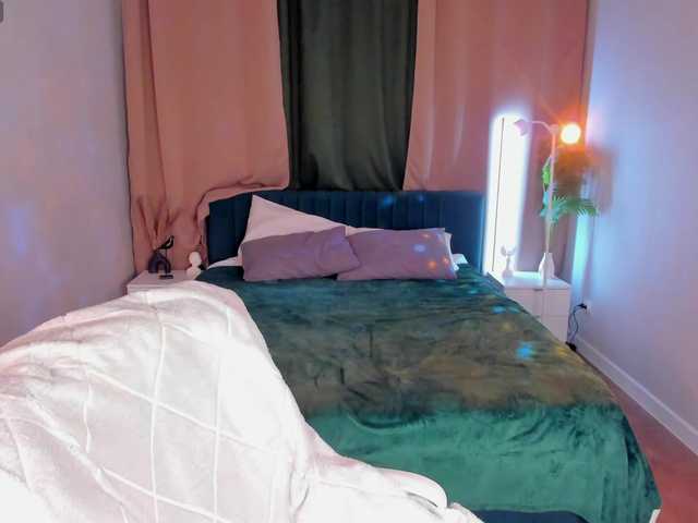 Alisha-Blakee live cam on BongaCams