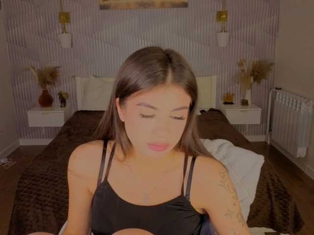 Alisha-Blakee live cam on BongaCams