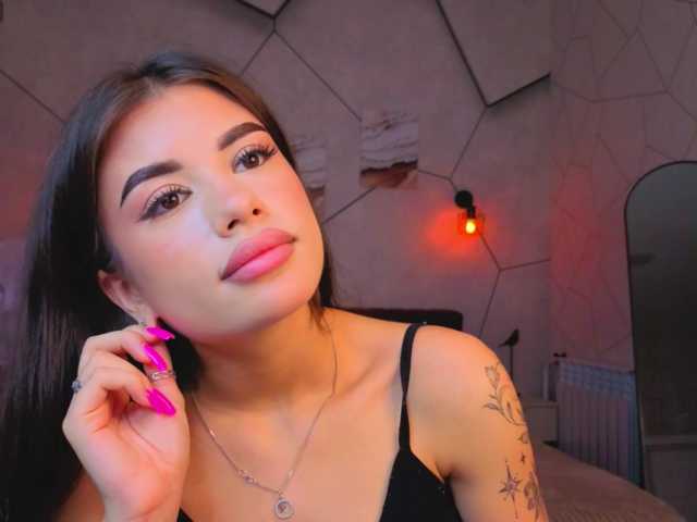 Alisha-Blakee live cam on BongaCams