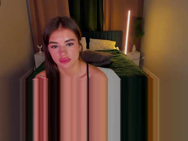 Alisha-Blakee live cam on BongaCams