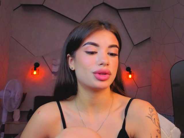 Alisha-Blakee live cam on BongaCams