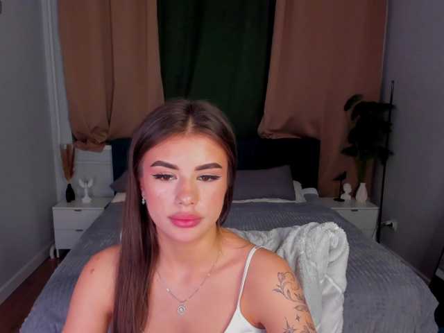 Alisha-Blakee live cam on BongaCams