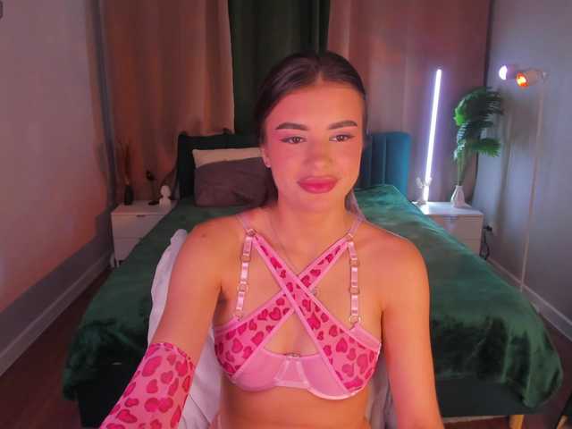 Alisha-Blakee live cam on BongaCams