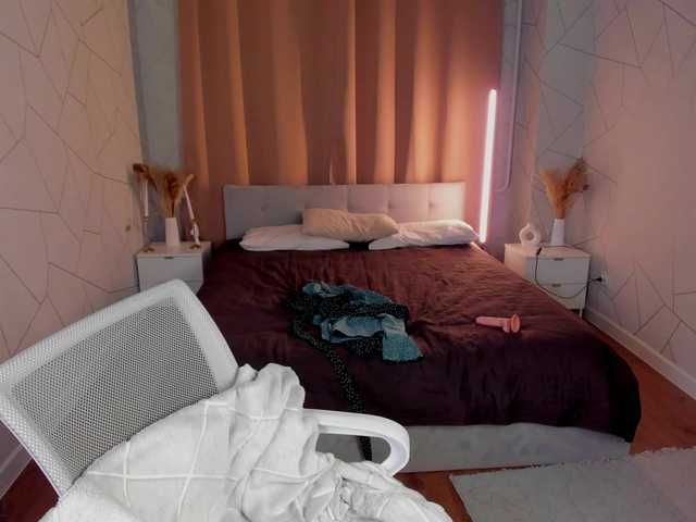 Alisha-Blakee live cam on BongaCams