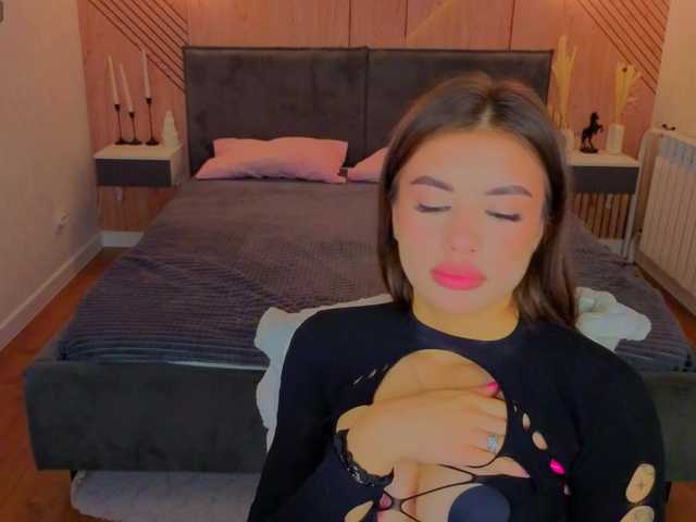 Alisha-Blakee live cam on BongaCams