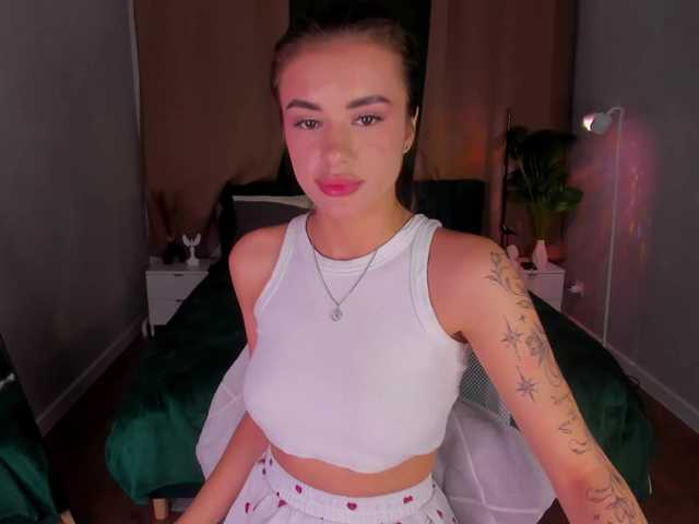 Alisha-Blakee live cam on BongaCams