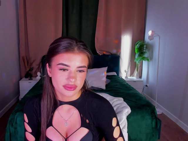 Alisha-Blakee live cam on BongaCams