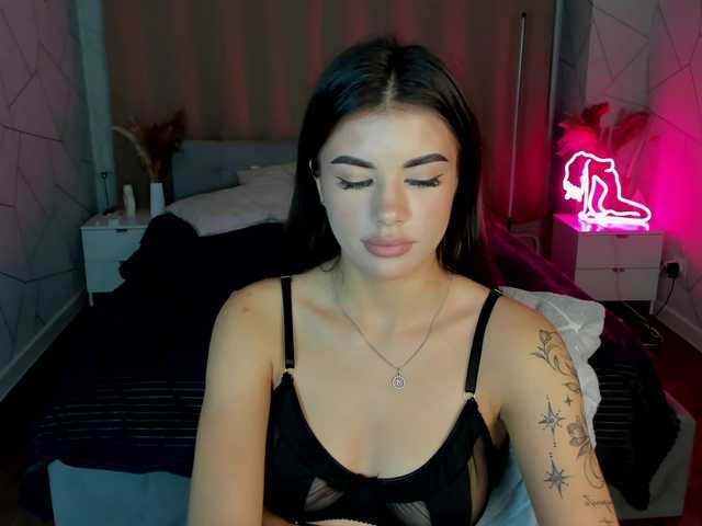 Alisha-Blakee live cam on BongaCams