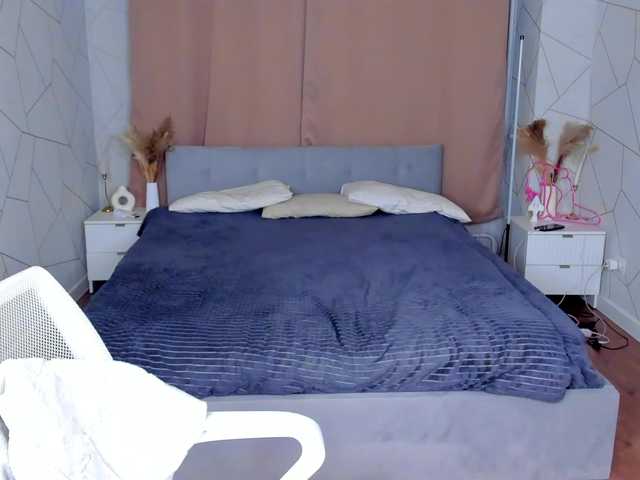 Alisha-Blakee live cam on BongaCams