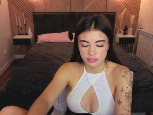 Alisha-Blakee live cam on BongaCams