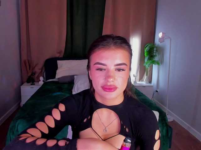 Alisha-Blakee live cam on BongaCams