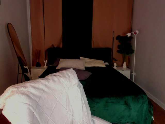 Alisha-Blakee live cam on BongaCams
