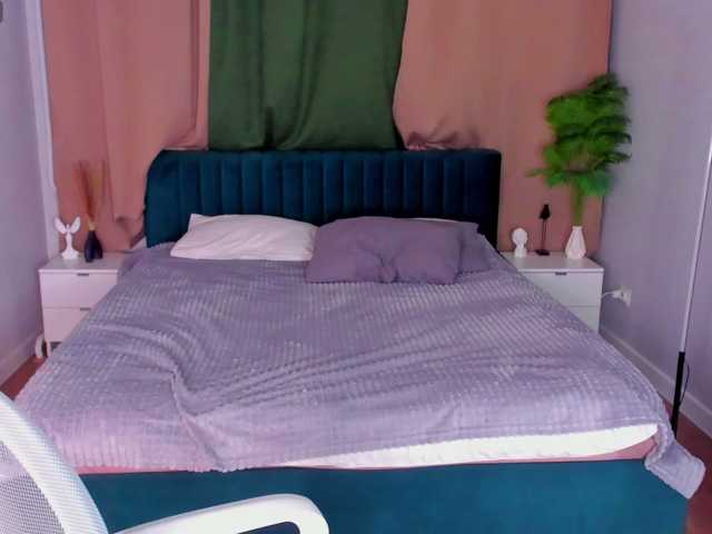 Alisha-Blakee live cam on BongaCams