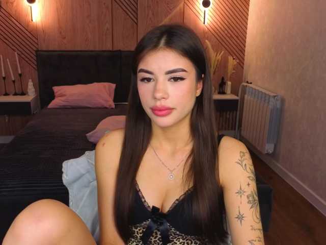 Alisha-Blakee live cam on BongaCams