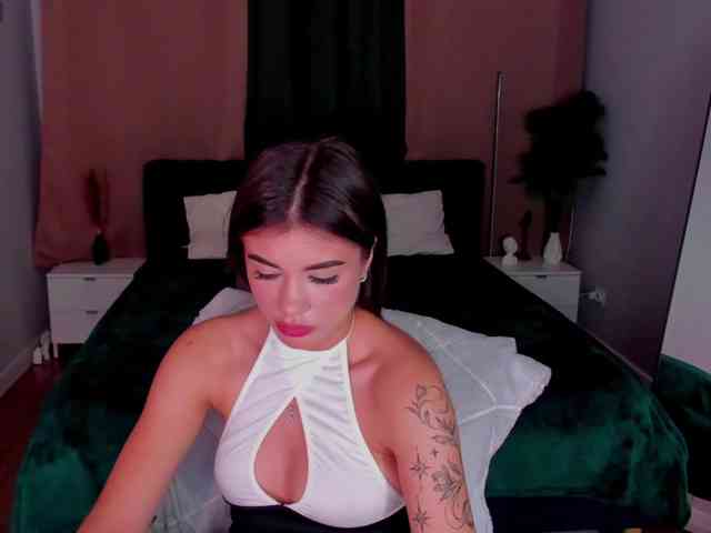 Alisha-Blakee webcam