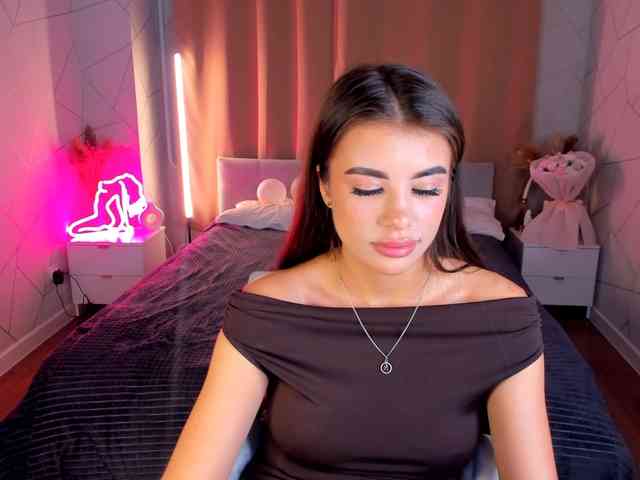 Alisha-Blakee webcam