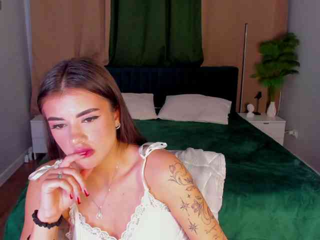 Alisha-Blakee webcam