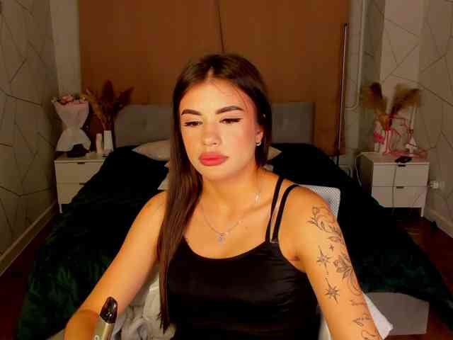 Alisha-Blakee webcam