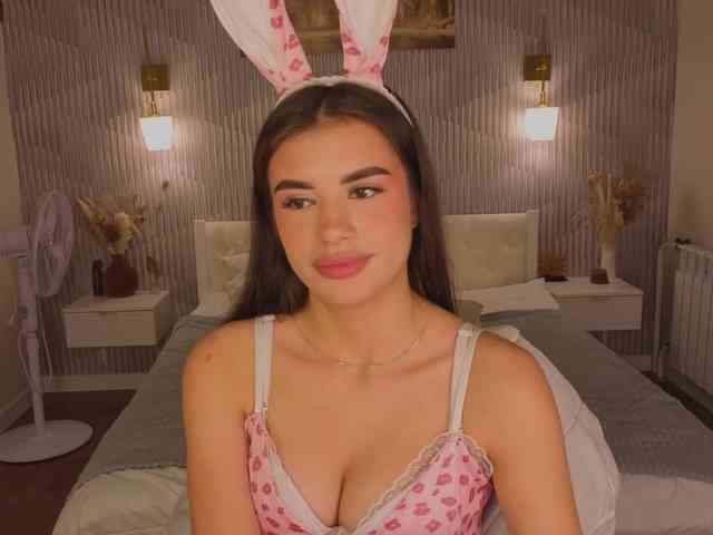 Alisha-Blakee webcam