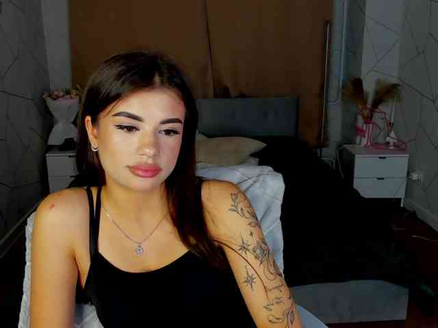 Alisha-Blakee webcam