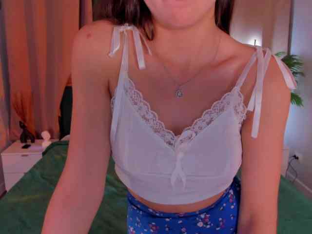 Alisha-Blakee webcam