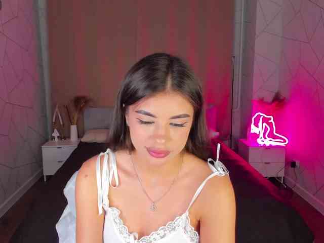 Alisha-Blakee webcam