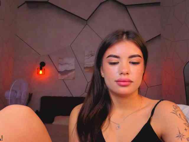Alisha-Blakee webcam