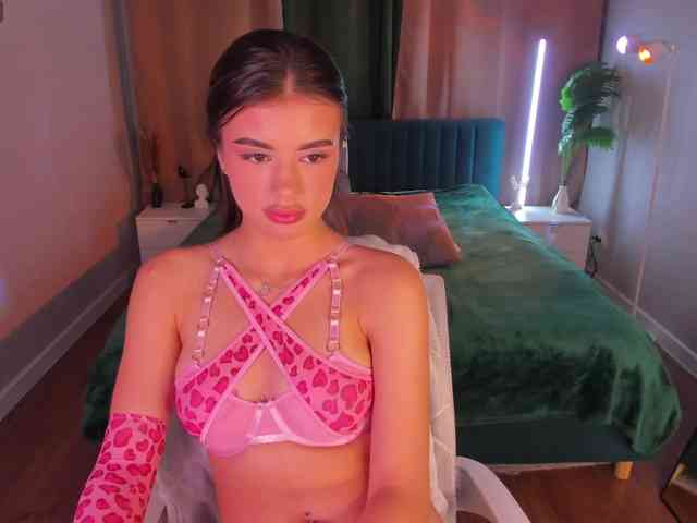 Alisha-Blakee webcam