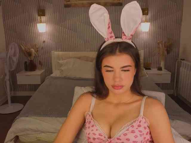 Alisha-Blakee webcam