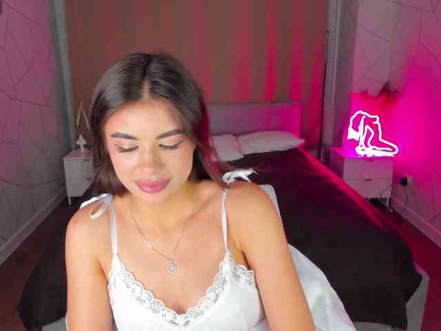 Alisha-Blakee webcam