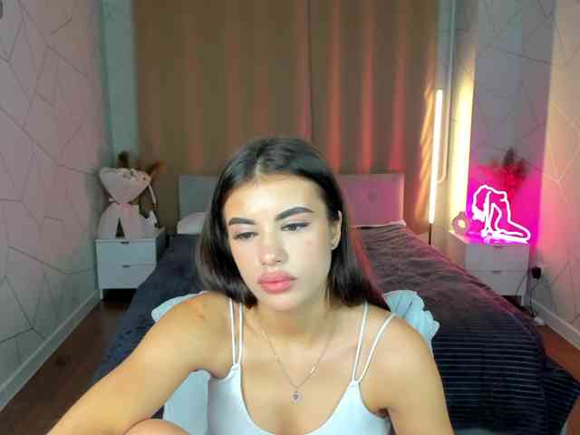 Alisha-Blakee webcam