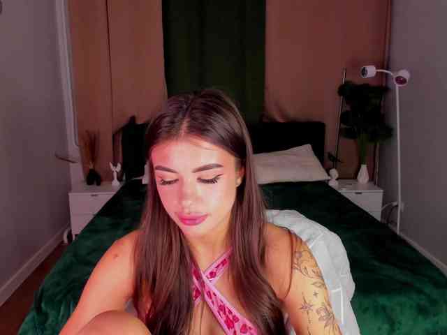 Alisha-Blakee webcam