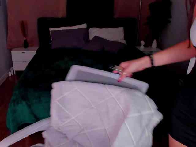 Alisha-Blakee webcam
