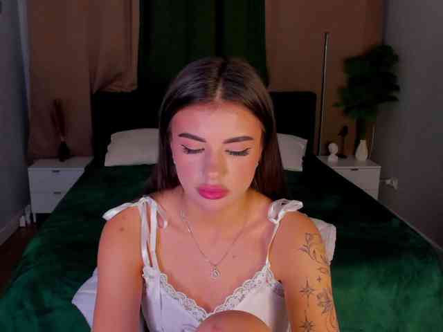 Alisha-Blakee webcam