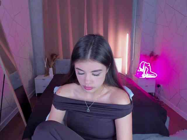 alisha-blakee's live room