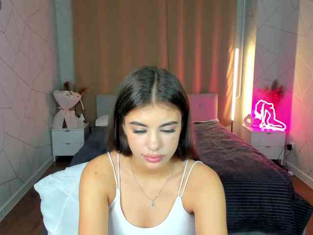 Alisha-Blakee webcam