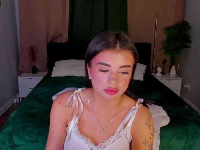 Alisha-Blakee webcam
