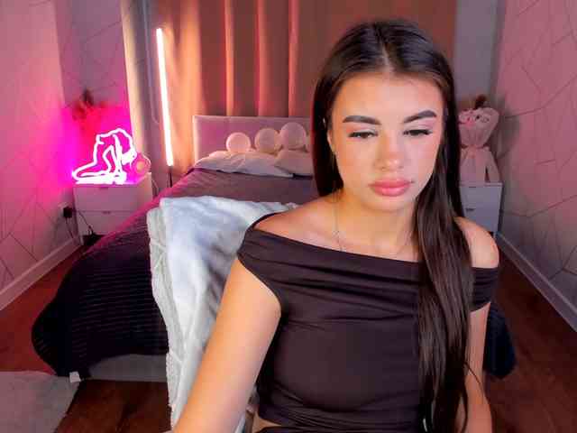Alisha-Blakee webcam