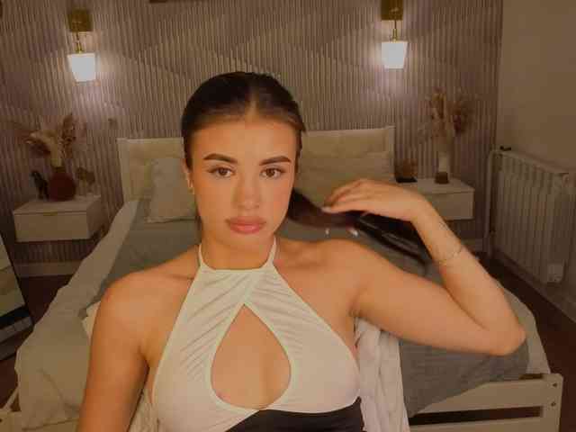 Alisha-Blakee Alisha-Blakee