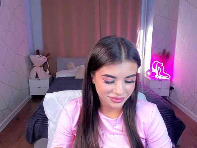 alisha-blakee's live room