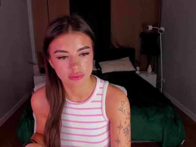 Alisha-Blakee webcam