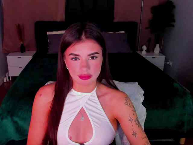 Alisha-Blakee webcam