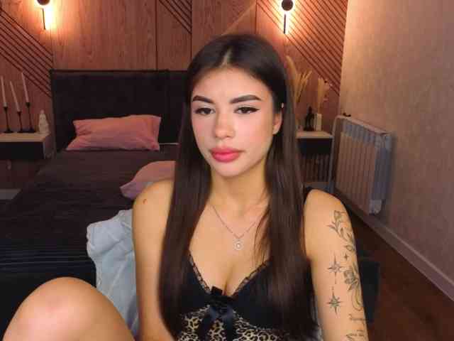 Alisha-Blakee Alisha-Blakee