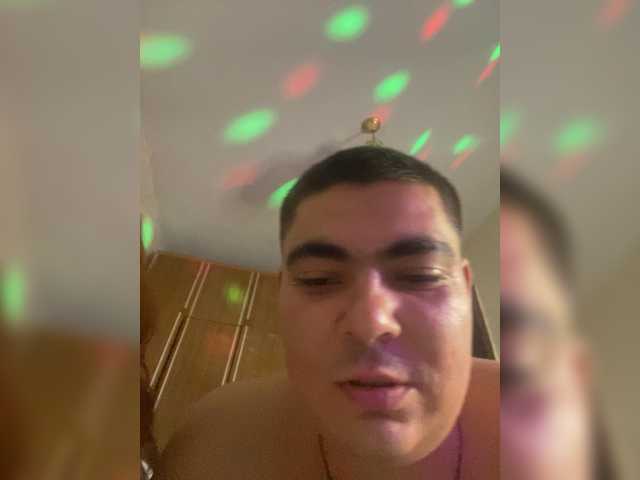 Yrosp live webcam show