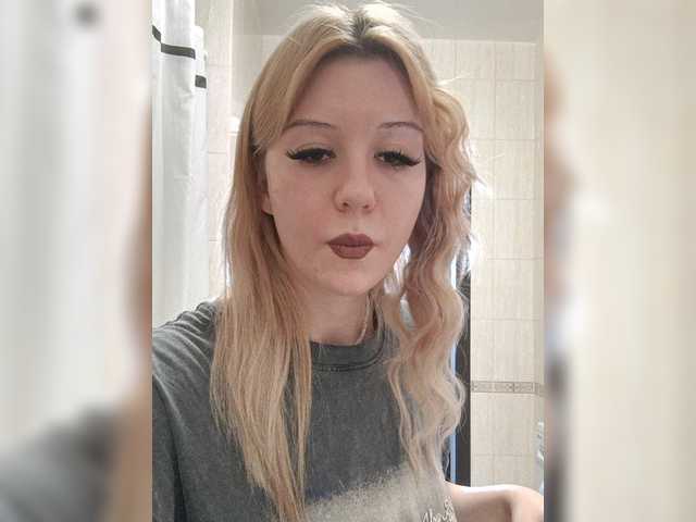Live трансляция Elise-Sauvage - slutnetki.online