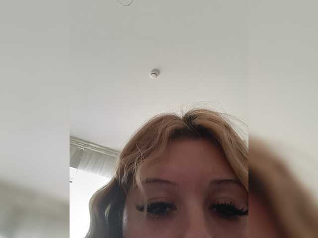Elise-Sauvage live cam on BongaCams