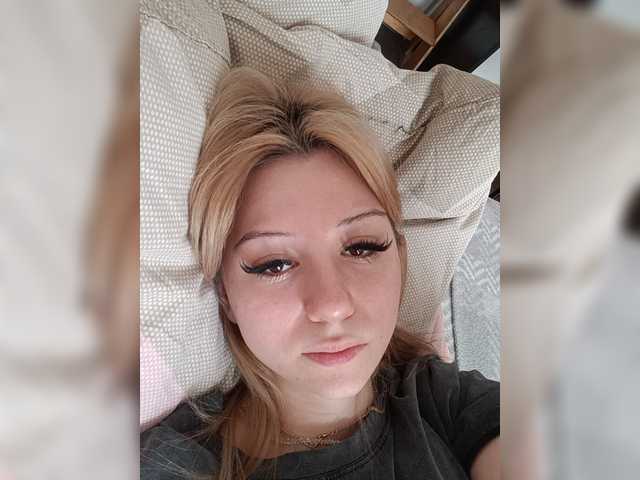 Elise-Sauvage live cam on BongaCams