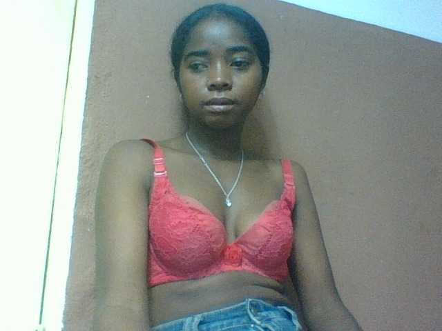 Luciah1 live webcam show